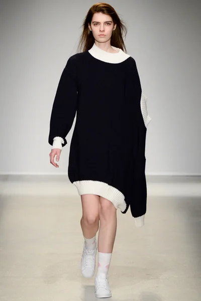 Look 26